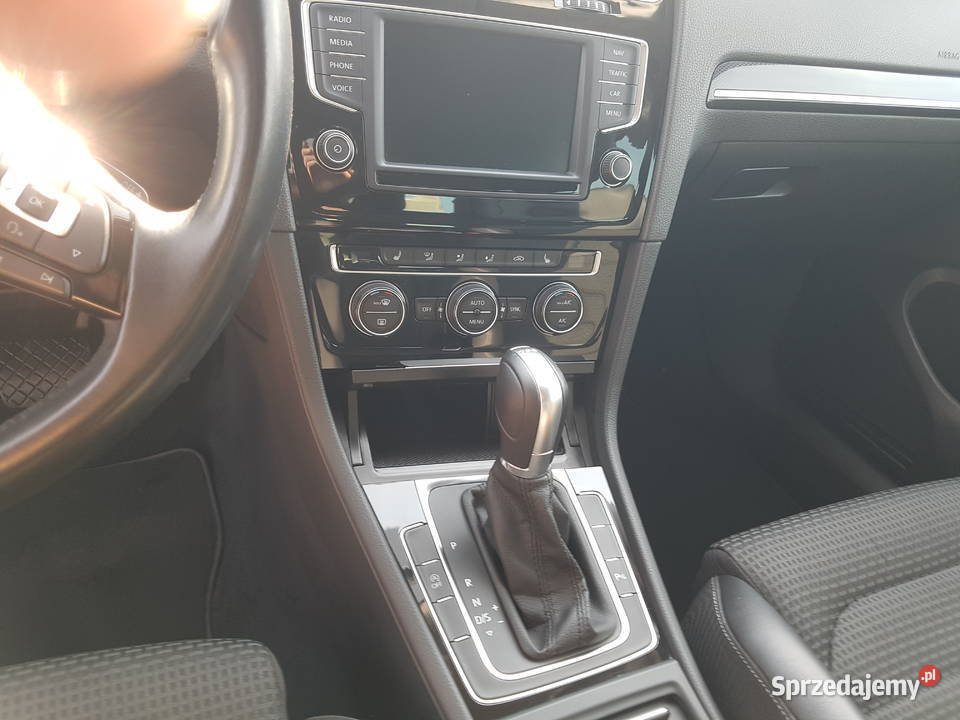 Volkswagen Golf VII 20 TDI BMT Highline DSG EU6 światła przeciwmgielne Konin