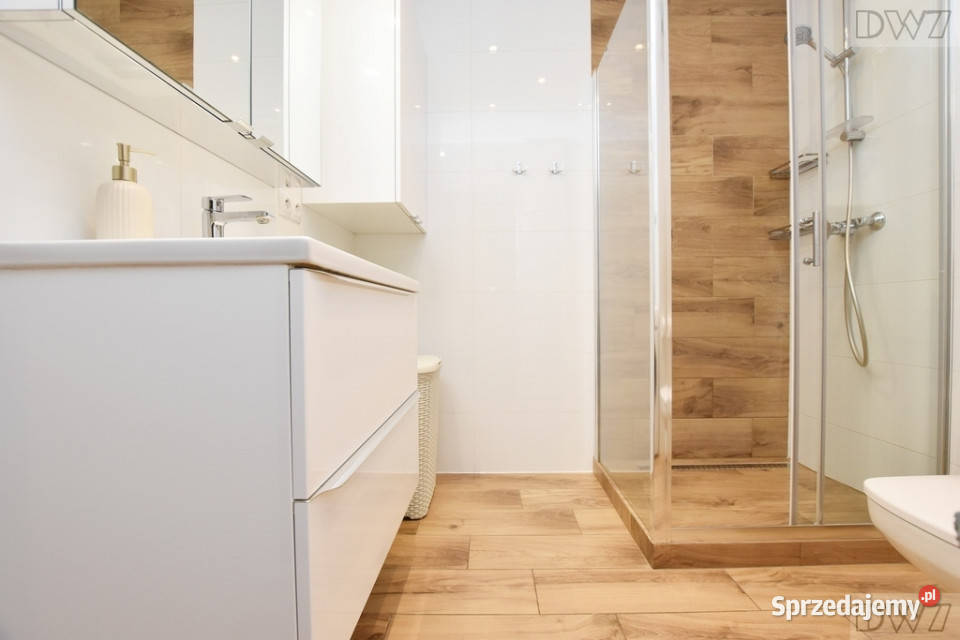 Apartament2 pokojebalkon47m2QuattroSerenada Kraków sprzedam