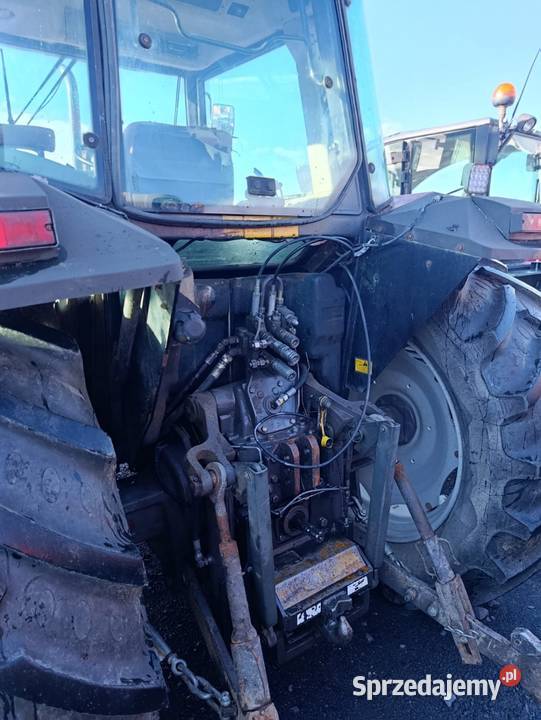 Massey Ferguson 6150 z turem Siedlce