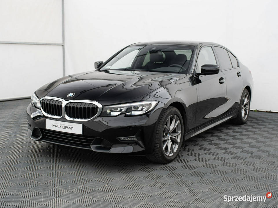 BMW 318 WN8225M318i Ambient LED Czpark Salon Gdańsk