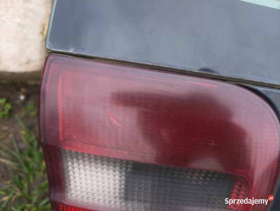 Blenda klapy tylnej tył lampa Volvo v40 9600 Kraków