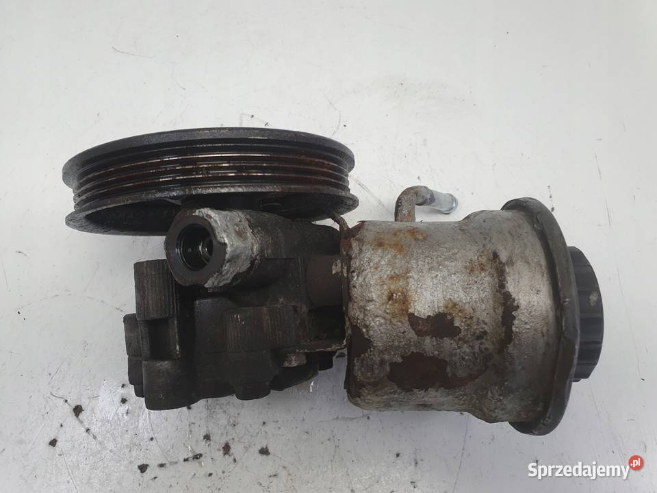 Toyota Yaris I 10 VVTI POMPA WSPOMAGANIA oryg osobowe Chełm