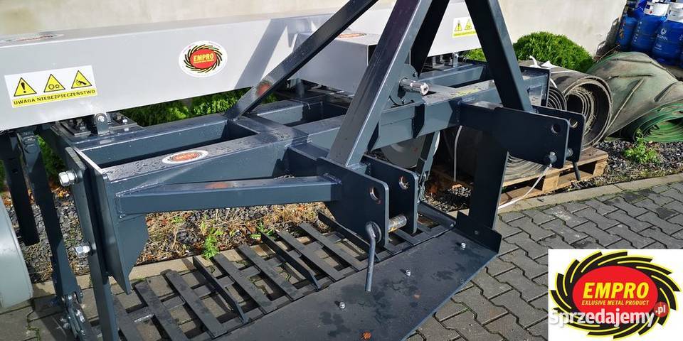 Wyorywacz wibracyjny sadzonek szkółkarski typ Rolnictwo Środa Wielkopolska