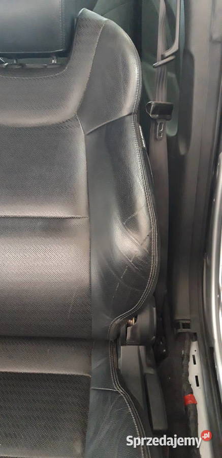 komplet foteli z tylną kanapą hyundai genesis benzyna Siedlce