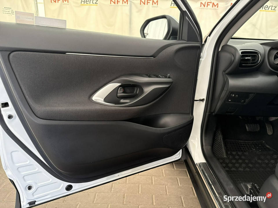 Toyota Yaris Cross 15 VVTi H Hybryda 116 Comfort immobilizer Warszawa