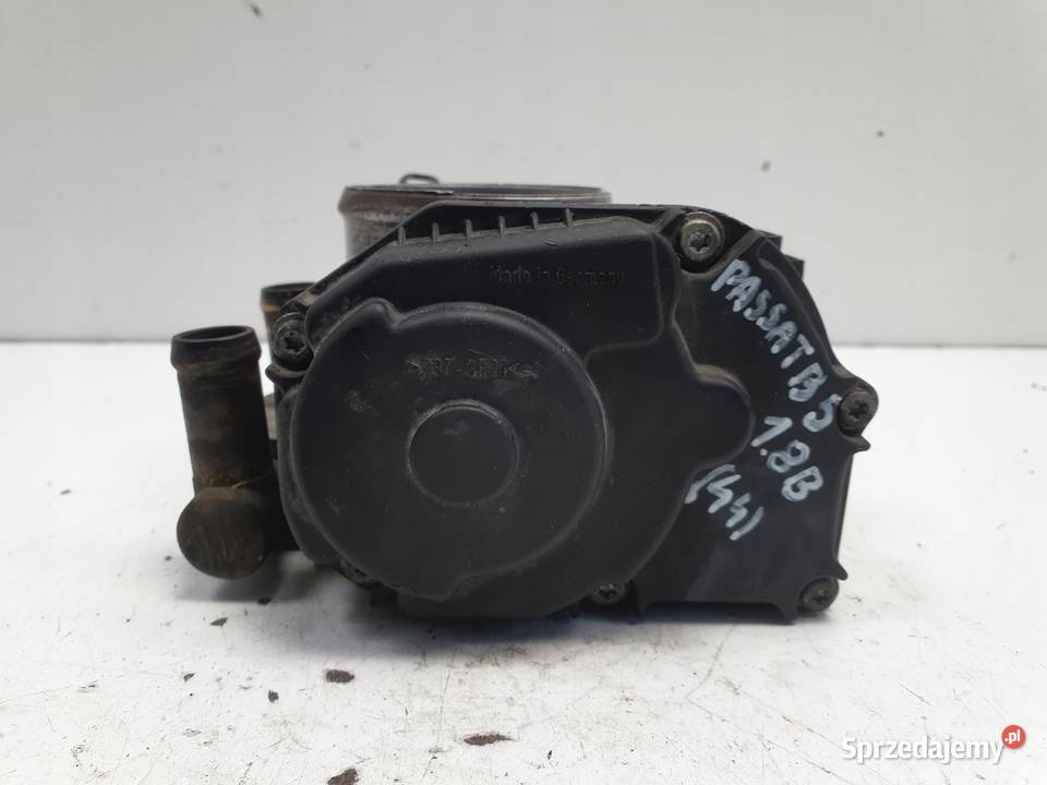 VW Passat B5 18 20V PRZEPUSTNICA 058133063H osobowe lubelskie Janów sprzedam