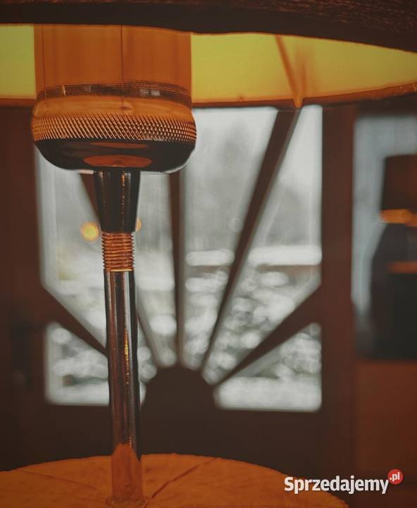 Lampa drewniana stołowa