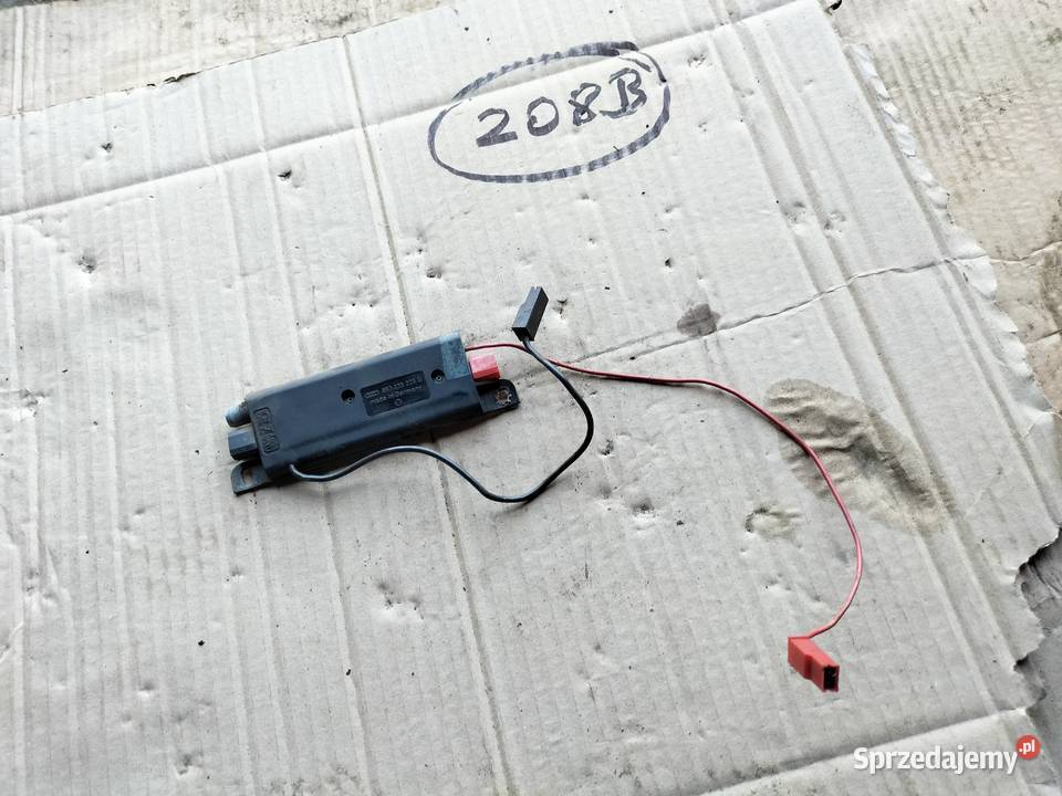 AUDI 80B3 80 B3 80B4 80 B4 893035225G WZMACNIACZ lubelskie sprzedam