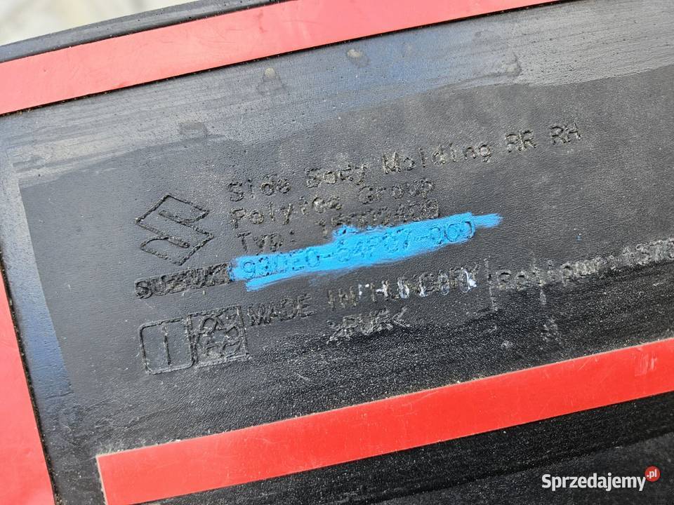 SUZUKI VITARA II 15 LISTWA DRZWI PRAWY TYŁ PRAWA Listwy i nakładki Międzychód