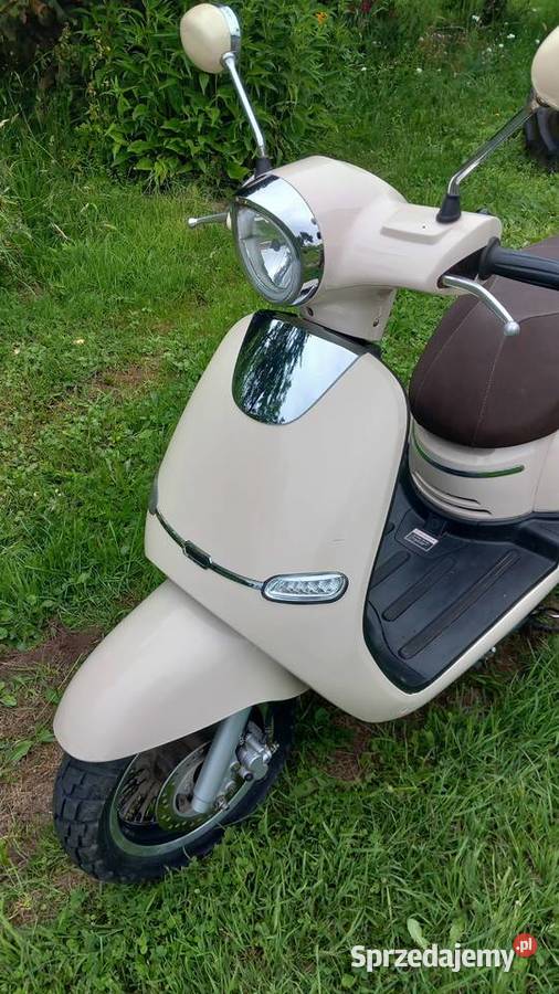 Skuter Zipp Retrosa II sprawny 50 ccm Vespa Lubomino
