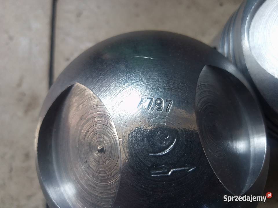 Dniepr ural cylindry tłoki łódzkie Łódź