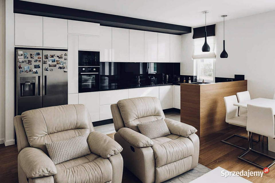 4 pokoje komórka miejsce parkingowe Targówek alarm Warszawa