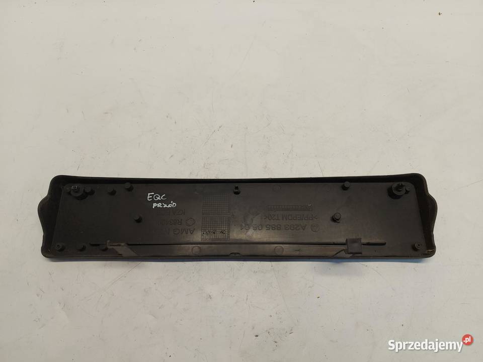 Mercedes EQC 400 W293 RAMKA POD TABLICE
