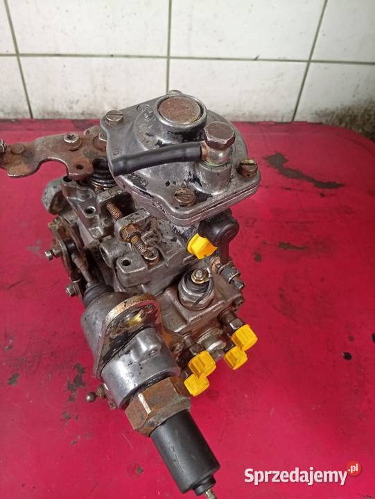 Pompa wtryskowa Renault 28