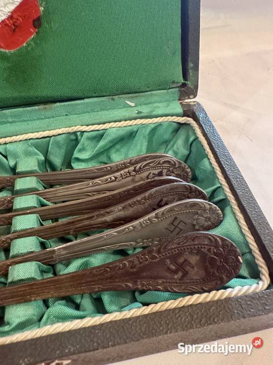 Zestaw łyżeczek kantynowych w etui z okresu III Kraków