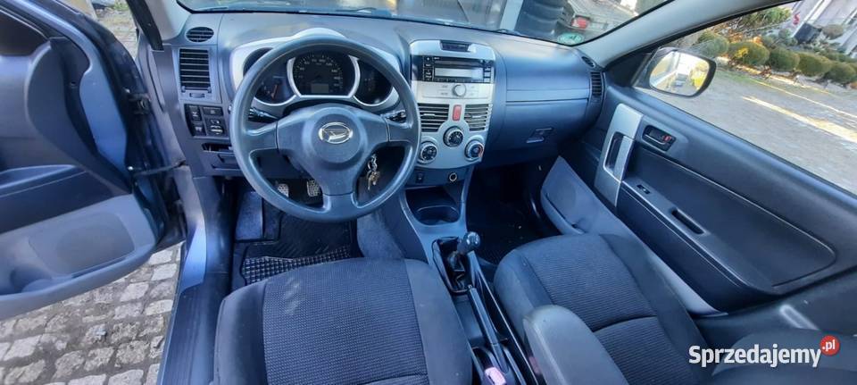 Terenówka Daihatsu Terios 4x4 Klima 06r Hak gniazdo USB Świdnica