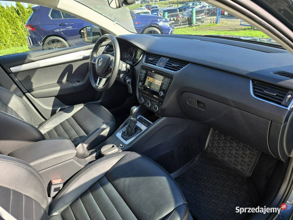 koda Octavia Bezwypadkowy pełny serwis ASO 2 VAT marża Ustroń