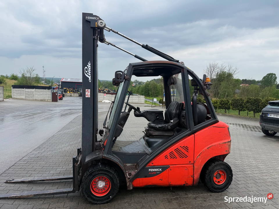 wózek widłowy LINDE H25T02 EVO 2500 2016r łódzkie Działoszyn