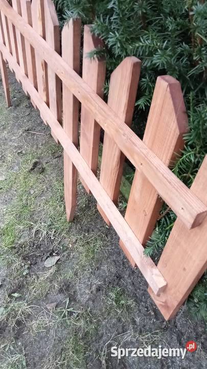 Płotek drewniany ogrodowy