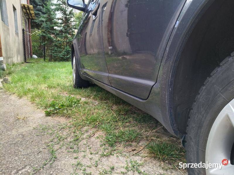 Toyota yaris bez korozji z małym przebiegiem