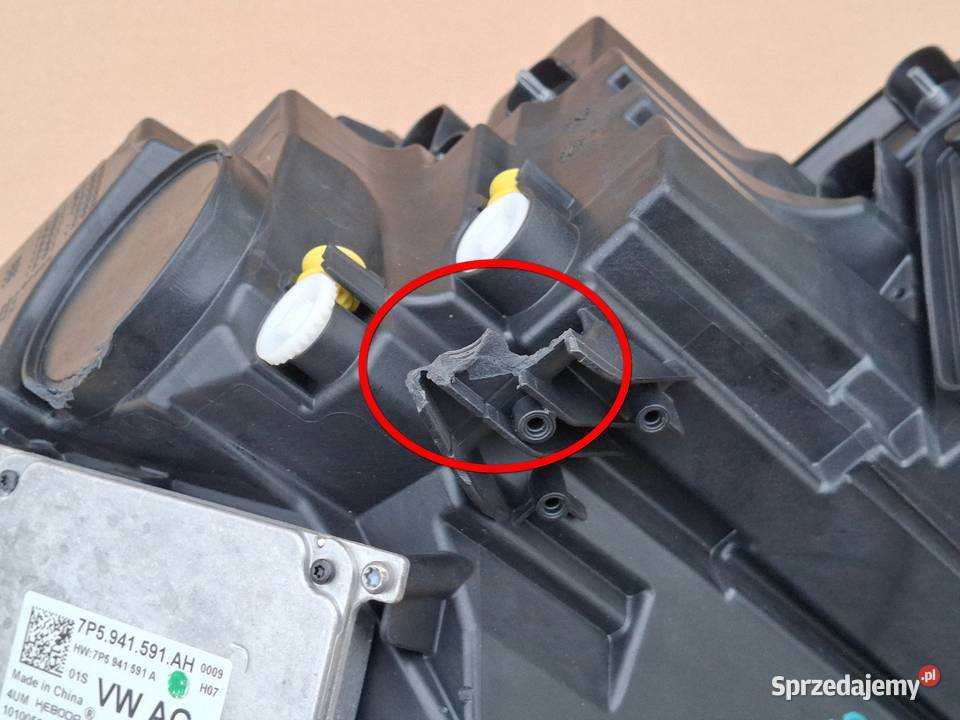 SKODA KAROQ REFLEKTOR LEWY FULL LED LAMPA LEWA Bieleń