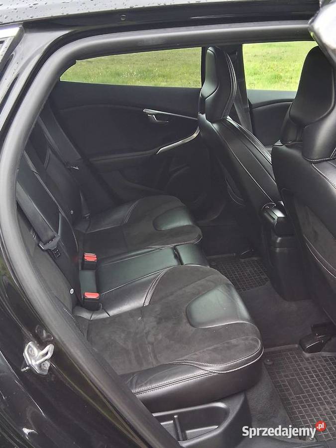 Volvo v40 nieuszkodzony mazowieckie Orzełek