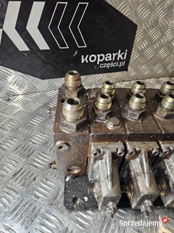 Rozdzielacz hydrauliczny Case 590 SLE serwopower Gdynia