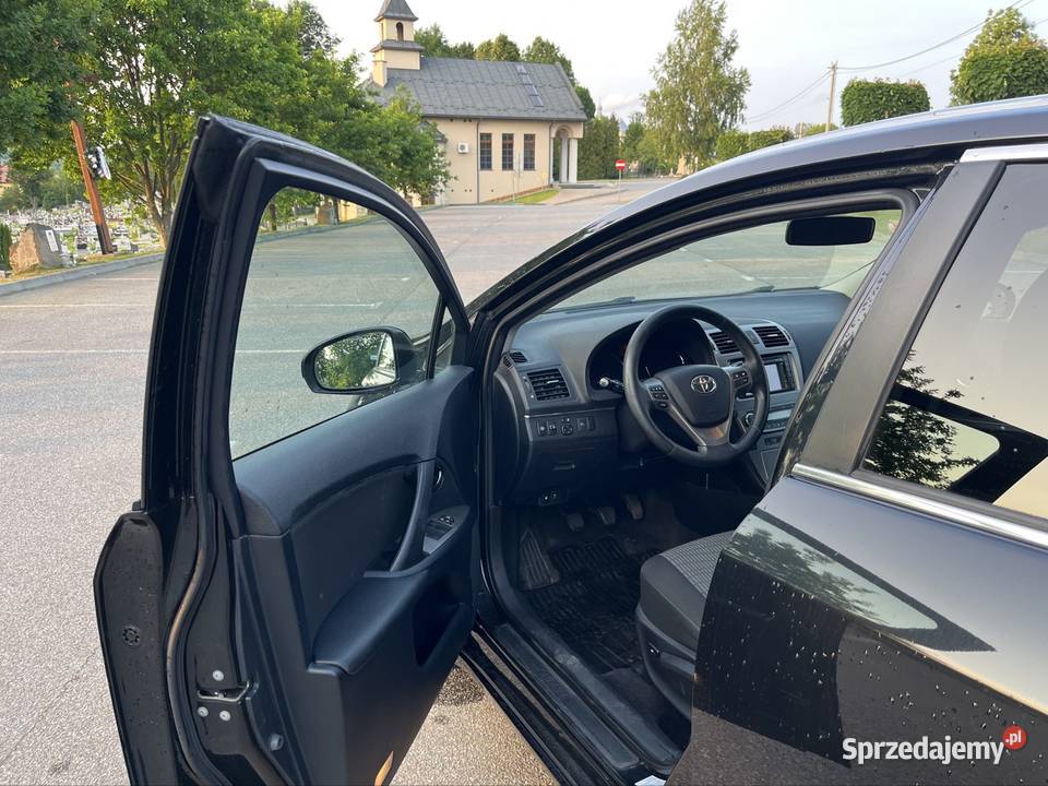 TOYOTA AVENSIS Piękna Bogate wyposażenie elektryczne lusterka podkarpackie Krosno sprzedam