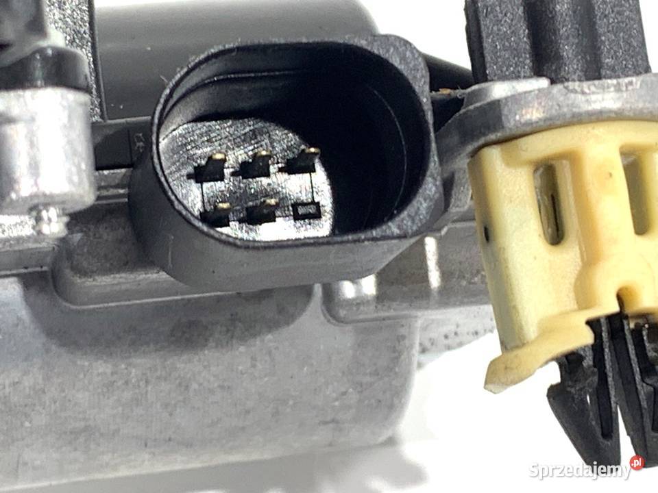 DOCIĄG KLAPY TYŁ AUDI A4 B9 3V5827887A 20 150