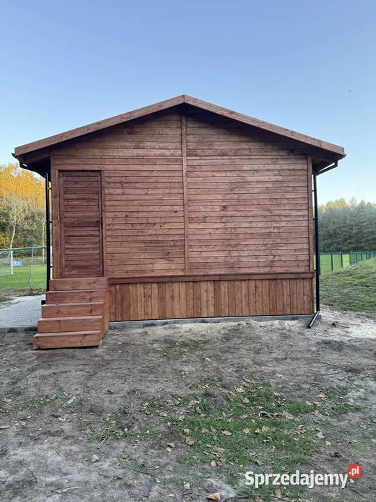 scena drewniana altana wiata zadaszenie