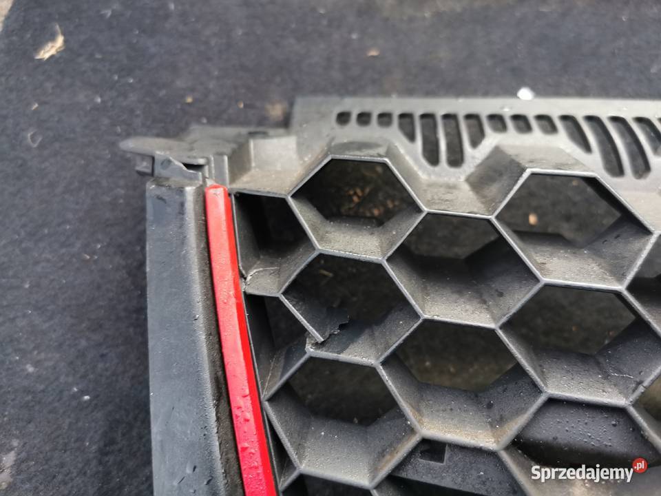 Grill atrapa chłodnicy golf 5 V GTI 1K0853651 E Międzychód sprzedam