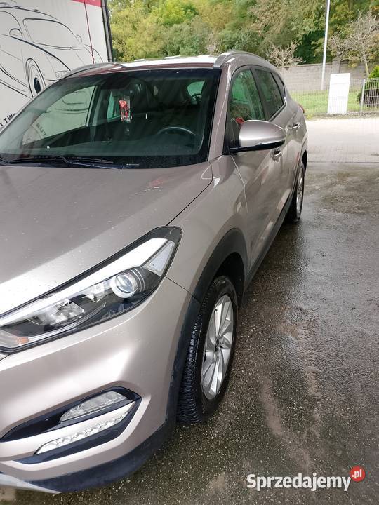 Sprzedam Hyundai Tucson nieuszkodzony sprzedam