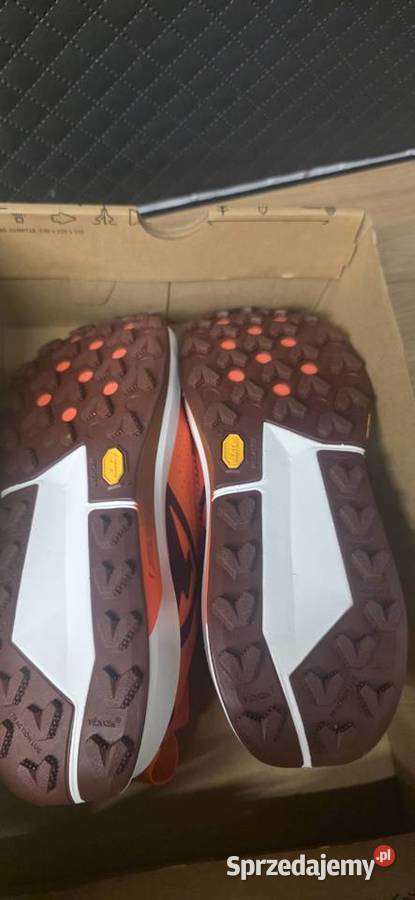 Sprzedam nowe buty Nike zoomx zegama Nike