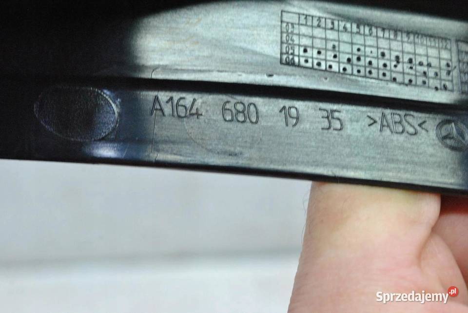 OSŁONA SŁUPKA LEWA ŚRODKOWA ML W164 LIFT Osłony i zaślepki Osłony i zaślepki sprzedam