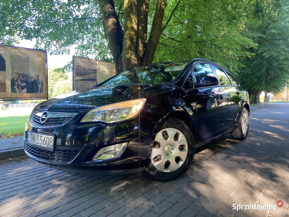 Opel Astra J 14 benzyna Prywatnie manualna Astra Tomaszów Lubelski