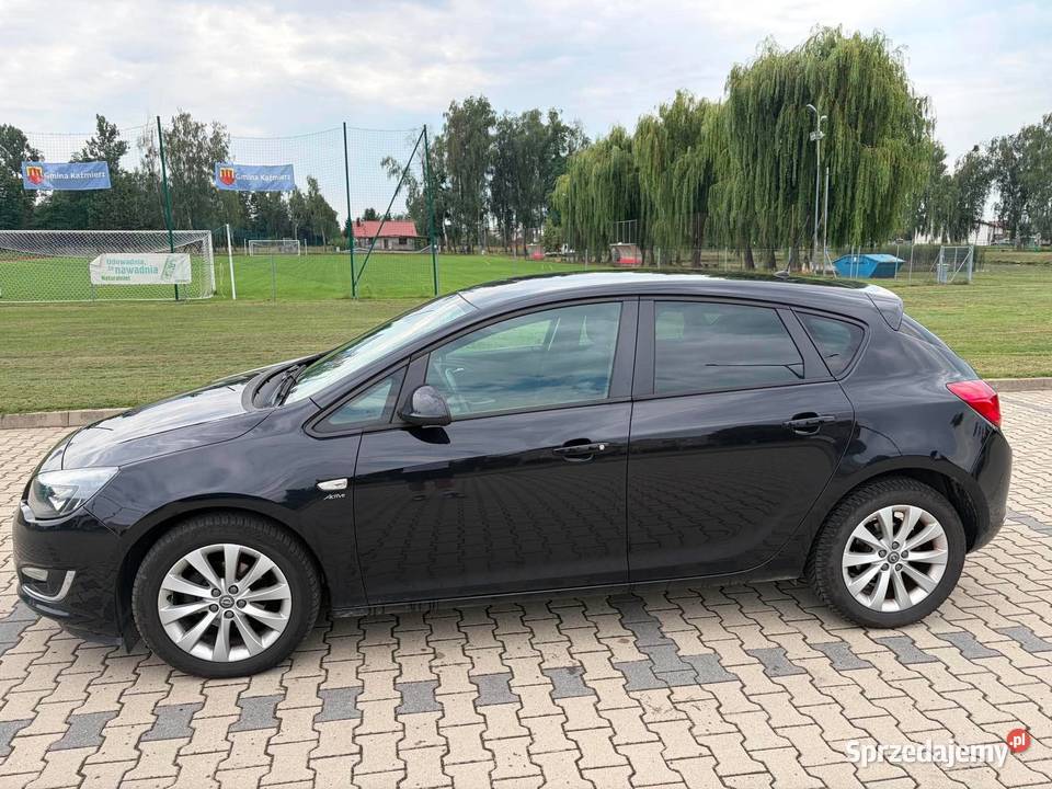Opel Astra 14 T Active 2013 Rok produkcji 2013 Astra wielkopolskie Kaźmierz