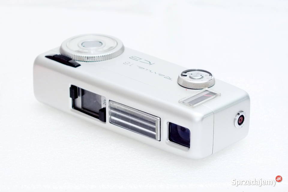 Revue 16 KB z obiektywem Rokkor 128 f20 Lubin