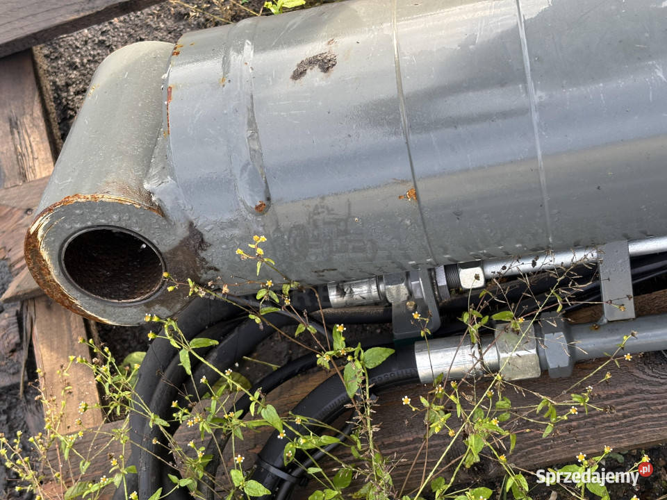 Claas Scorpion 7055 Siłownik Podnoszenia Jastrzębniki sprzedam