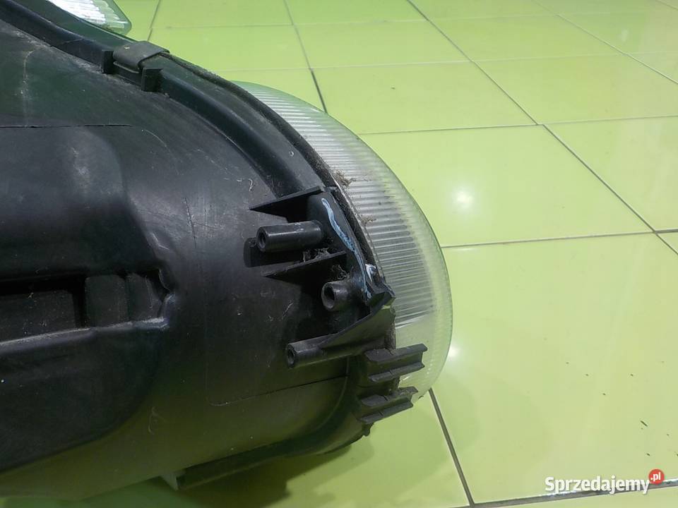 SKODA YETI 18 TSI 11r 5D lampa lewa przod osobowe Suków sprzedam