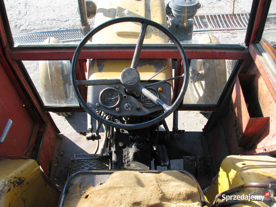 Ciągnik URSUS C330