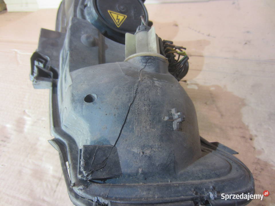 lampa prawa przód xsenon ksenon opel vectra b Szczecin