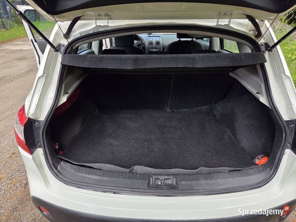 Nissan Qashqai 16 benzyna CD Starachowice sprzedam