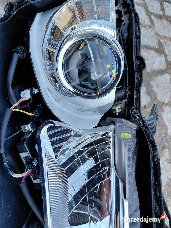 Reflektor prawy dawca infinti q50 V37 Białystok