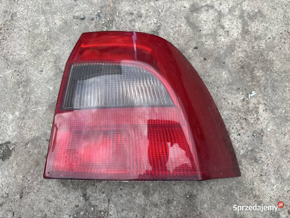 Lampa tył prawa Opel Vectra B sedan