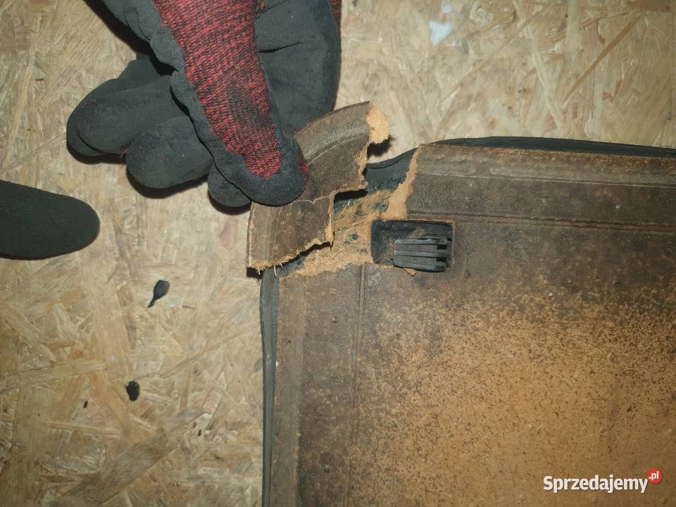 Boczki drzwiowe w124 coupe c124 boczek lewy i mazowieckie Warszawa