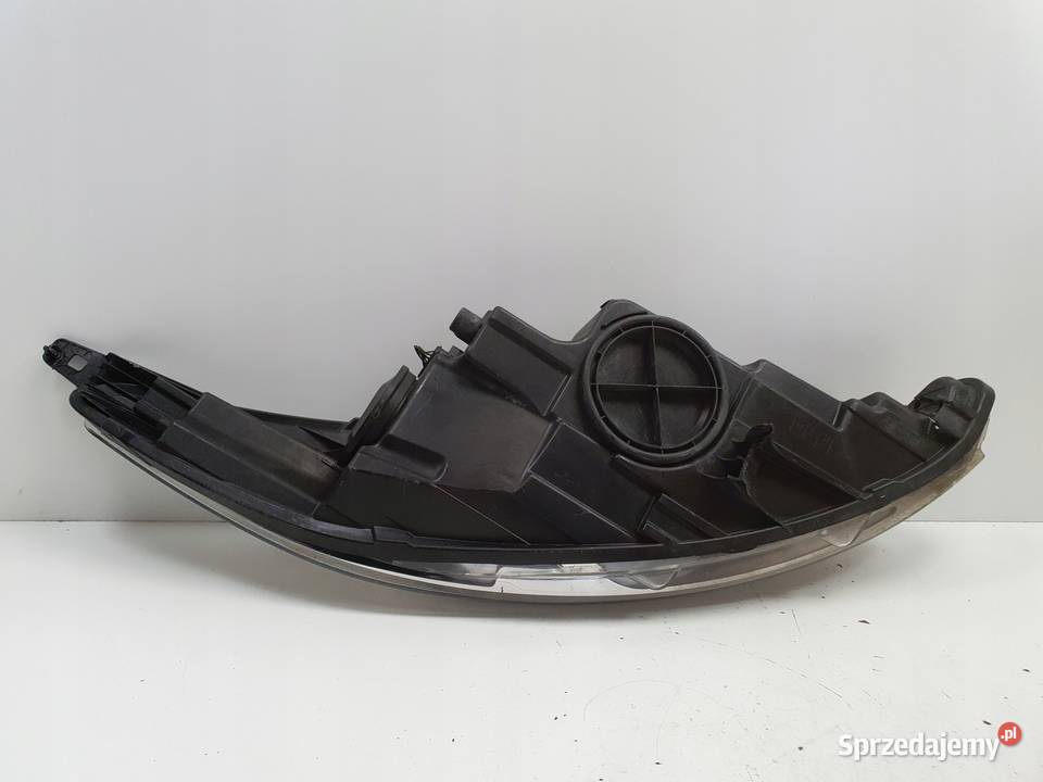 LAMPA LEWA Ford Fiesta VII MK7 0813r LIFT Rudka