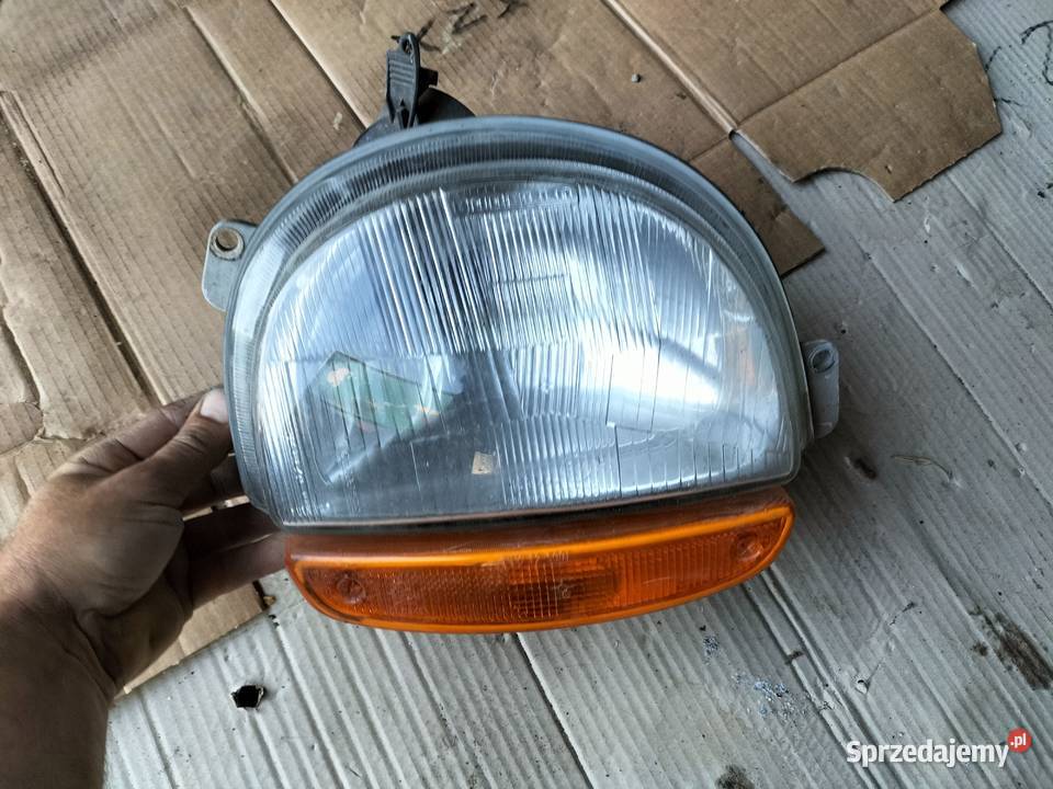 RENAULT TWINGO LAMPA PRZÓD PRZEDNIA PRAWA osobowe Kamień-Kolonia