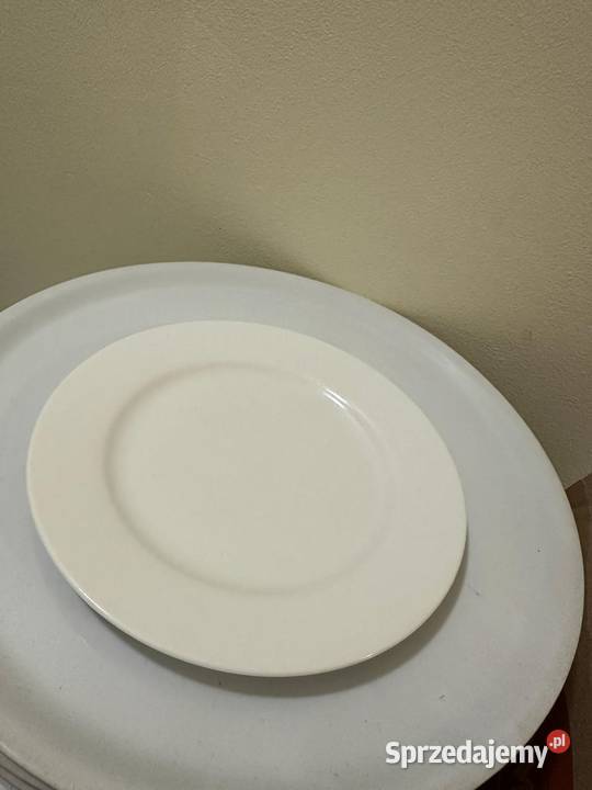 Talerze śniadaniowe 23 sztuki wszystkie Chojnice