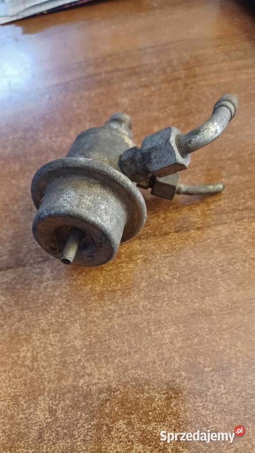 REGULATOR CIŚNIENIA PALIWA AUDI 80 B4 100 90 sprzedam