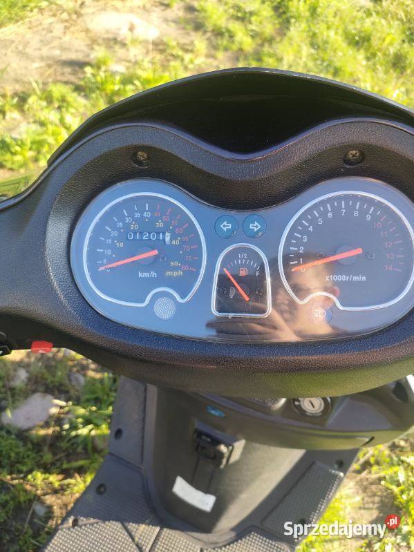 Skuter Barton falcon niski przebieg kask 1200km Barton sprzedam